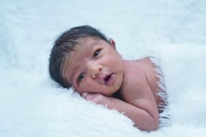 DIY newborn baby photoshoot at home - Baby Vihaan